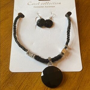 Black and Silver Jewelry Set